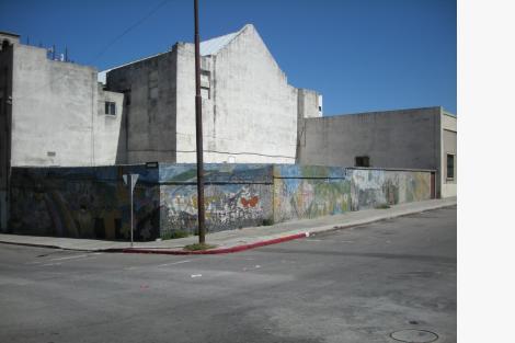 Esquina, calle Misiones y Reconquista