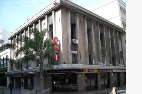 Esquina Sarandí y Misiones