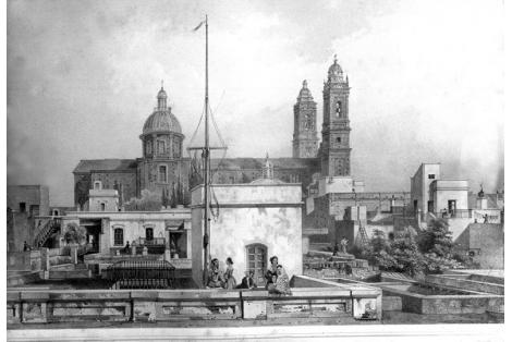 Vista hacia lateral de la Catedral sobre calle Sarandí 