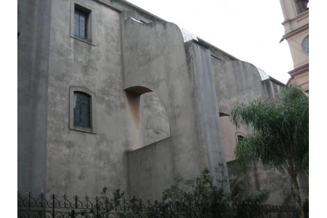 Frente sobre la Peatonal Sarandí