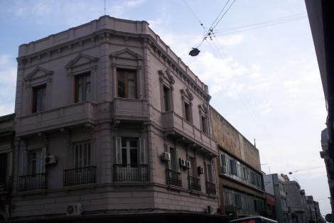 Esquina, calle Ituzaingo y Buenos Aires