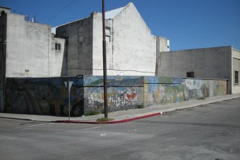 Esquina, calle Misiones y Reconquista