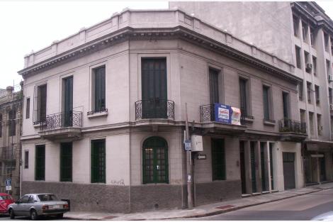 Esquina Treinta y Tres y Buenos Aires