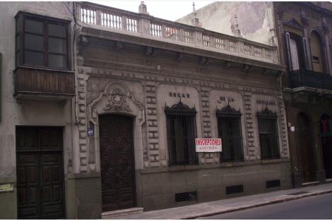 Fachada sobre Buenos Aires