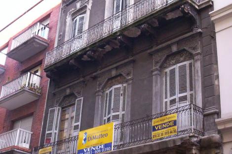 Fachada sobre la calle Ituzaingo