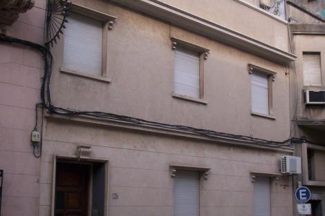 Fachada sobre la calle Treinta y Tres