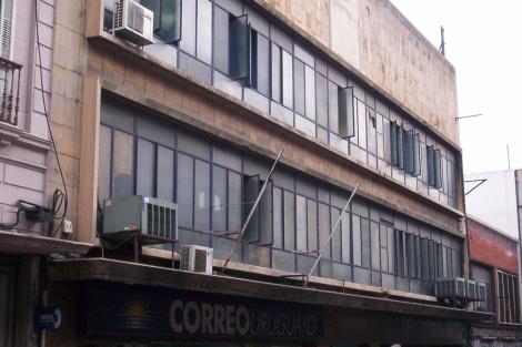 Fachada sobre la calle Buenos Aires