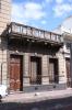 Fachada sobre la calle Washington
