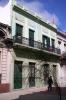 Fachada sobre la calle Pérez Castellano