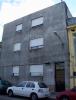 Fachada sobre la calle Reconquista