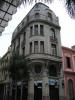 Esquina conformada entre Sarandí y Treinta y Tres.
