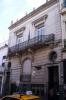 Fachada sobre la calle Buenos Aires.