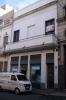 Fachada sobre la calle Buenos Aires.