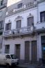 Fachada sobre Buenos Aires.