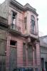Fachada sobre la calle Treinta y Tres