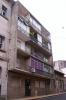 Fachada sobre la calle Brecha